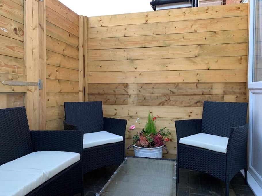 Apartment C, A One Bedroom Flat In South London Carshalton エクステリア 写真